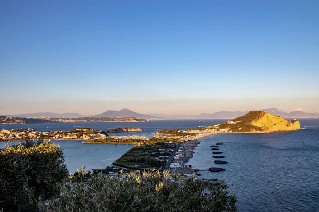 panorama monte di procida