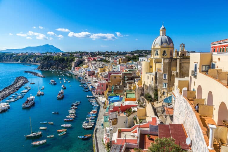 procida napoli misteriosa