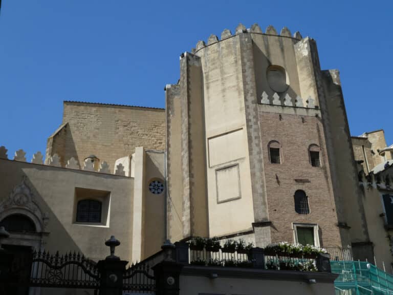chiesa di san domenico maggiore napoli