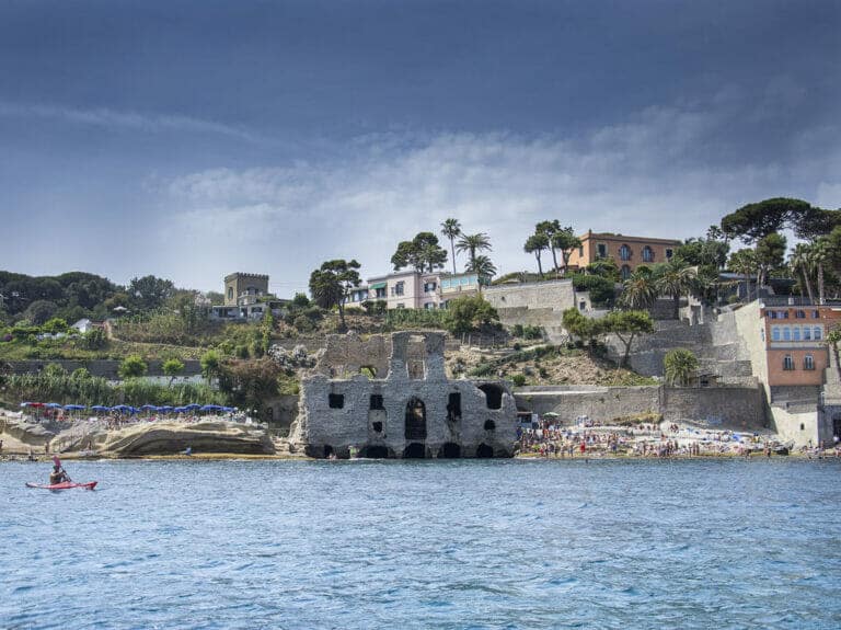 il palazzo degli spiriti a marechiaro
