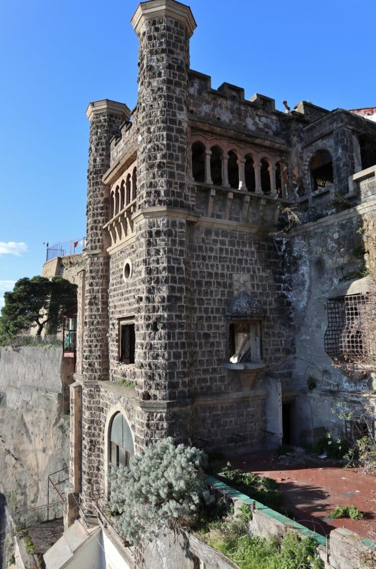 Napoli - Villa Ebe da Rampa Pizzofalcone