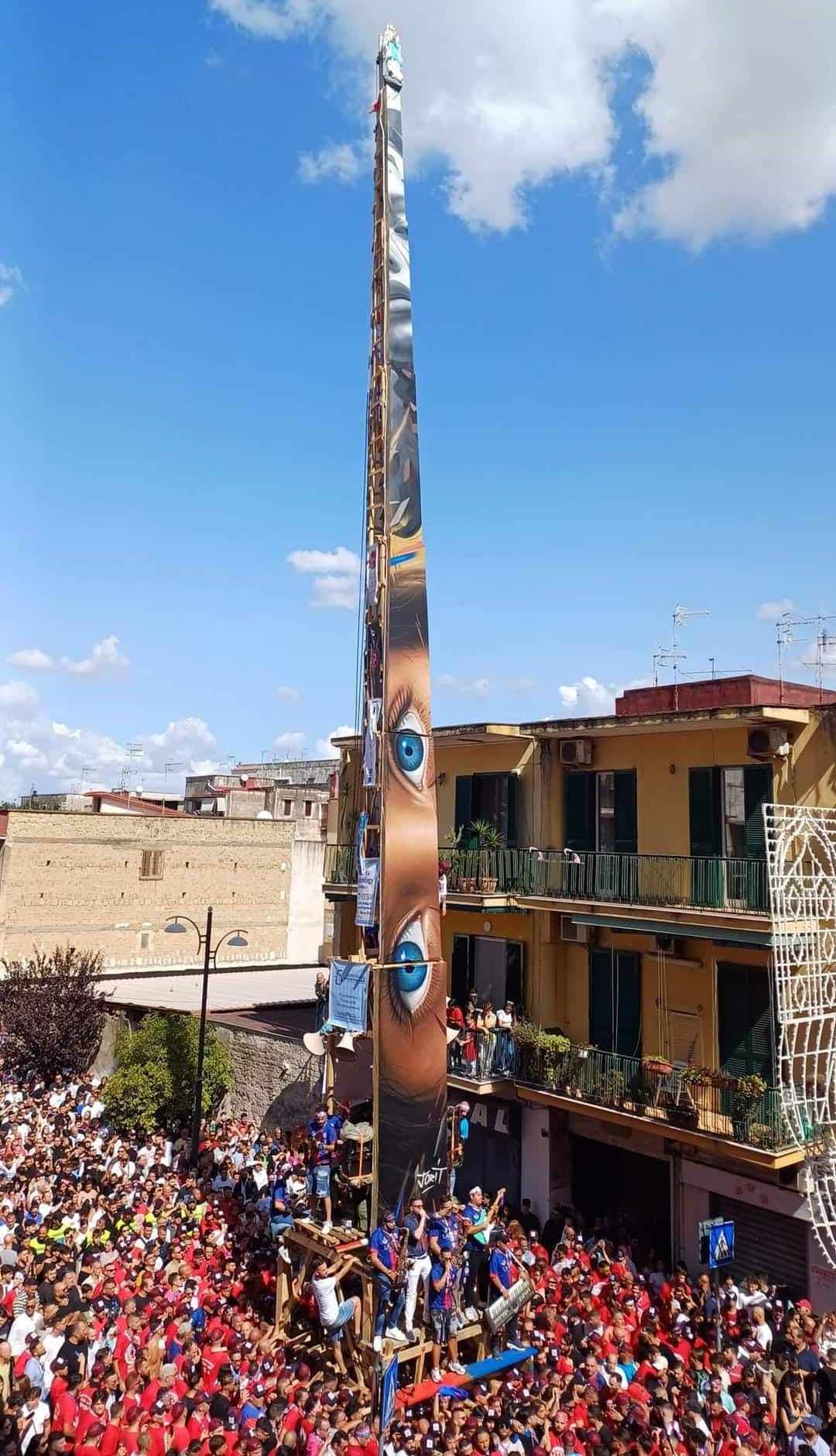 il giglio di insuperabile firmato jorit per autismo