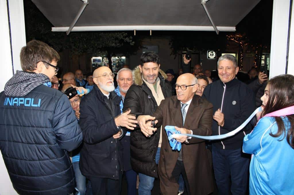 il taglio del nastro inaugurazione club napoli ponticelli pampa sosa gianni improta