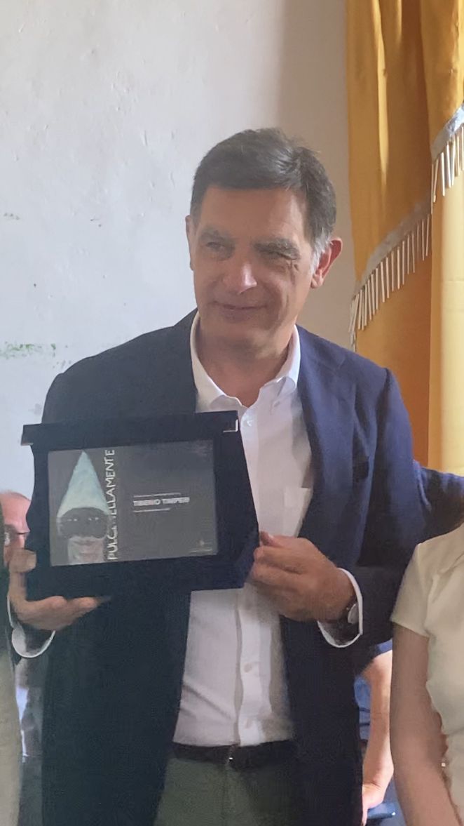 tibrio timperi vince premio pulcinellamente