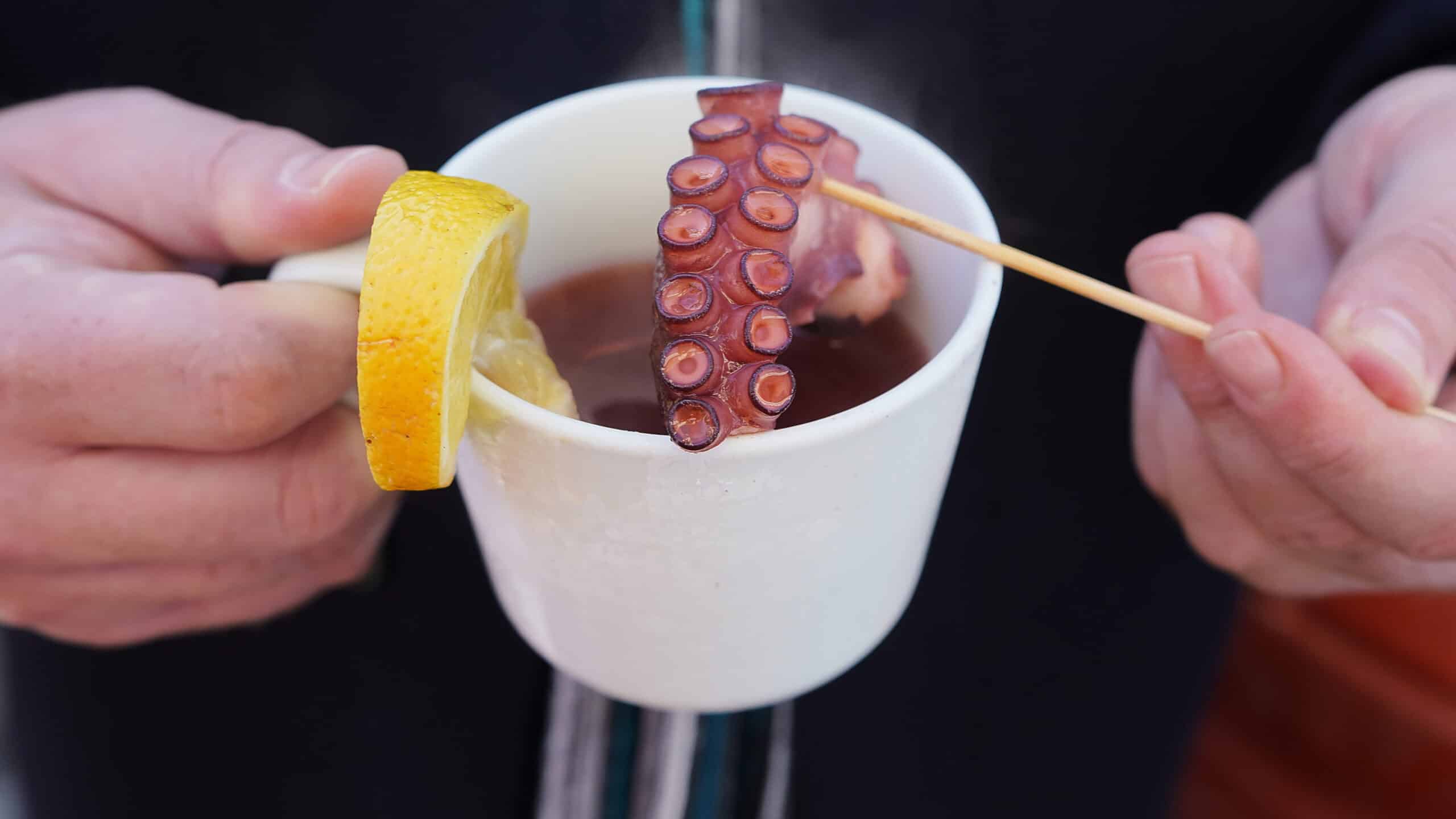 brodo di polpo napoletano