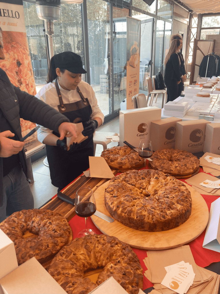 Fiera gastronomica con dolci tradizionali italiani